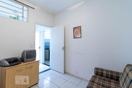 Casa à venda com 175m², 2 quartos e 2 vagasSuíte 2