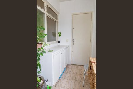 Apartamento à venda com 72m², 1 quarto e 1 vagaÁrea de Serviço