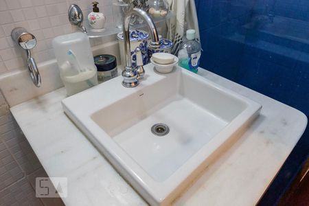 Apartamento à venda com 72m², 1 quarto e 1 vagaPia