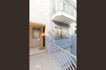 Casa à venda com 247m², 3 quartos e 4 vagas Casa à venda com 247m², 3 quartos e 4 vagasFrente