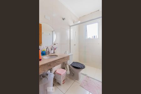 Casa à venda com 247m², 3 quartos e 4 vagas Casa à venda com 247m², 3 quartos e 4 vagasBanheiro