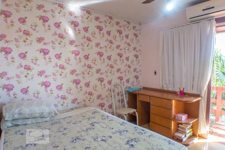 Casa à venda com 200m², 4 quartos e 2 vagas Casa à venda com 200m², 4 quartos e 2 vagasQuarto 2