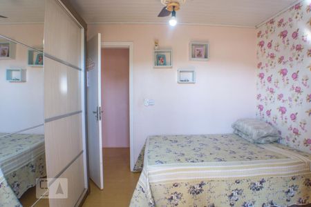 Casa à venda com 200m², 4 quartos e 2 vagas Casa à venda com 200m², 4 quartos e 2 vagasQuarto 2