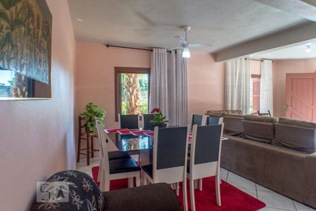 Sala de jantar de casa à venda com 4 quartos, 200m² em Feitoria, São Leopoldo