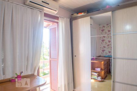 Casa à venda com 200m², 4 quartos e 2 vagas Casa à venda com 200m², 4 quartos e 2 vagasQuarto 2