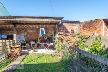 Casa à venda com 200m², 4 quartos e 2 vagas Casa à venda com 200m², 4 quartos e 2 vagasPátio fundos