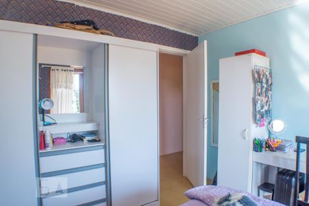 Casa à venda com 200m², 4 quartos e 2 vagas Casa à venda com 200m², 4 quartos e 2 vagasQuarto 1
