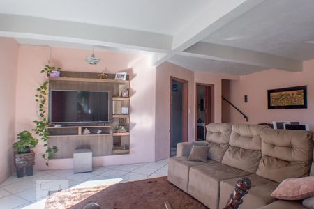 Sala de estar de casa à venda com 4 quartos, 200m² em Feitoria, São Leopoldo