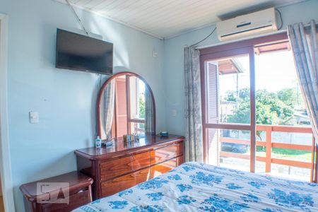 Casa à venda com 200m², 4 quartos e 2 vagas Casa à venda com 200m², 4 quartos e 2 vagasSuite