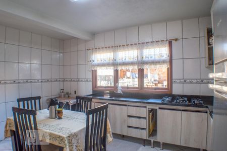 Casa à venda com 200m², 4 quartos e 2 vagas Casa à venda com 200m², 4 quartos e 2 vagasCozinha