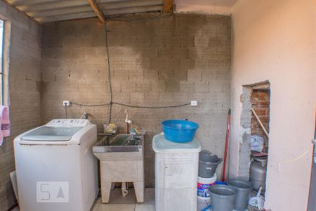 Casa à venda com 200m², 4 quartos e 2 vagas Casa à venda com 200m², 4 quartos e 2 vagasLavanderia