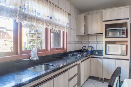 Casa à venda com 200m², 4 quartos e 2 vagas Casa à venda com 200m², 4 quartos e 2 vagasCozinha