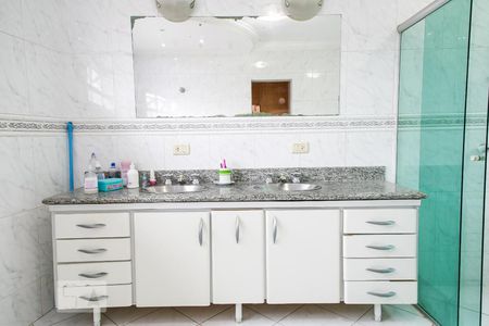 Banheiro da Suíte 1 de casa à venda com 3 quartos, 102m² em Parque Vitória, São Paulo