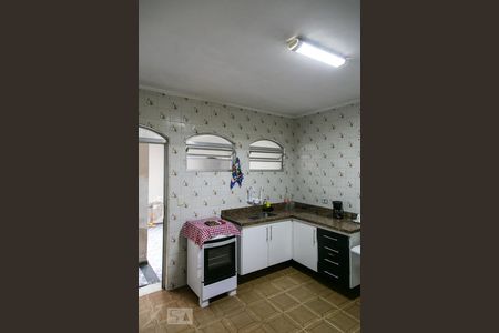 Casa à venda com 102m², 3 quartos e 2 vagas Casa à venda com 102m², 3 quartos e 2 vagasCozinha