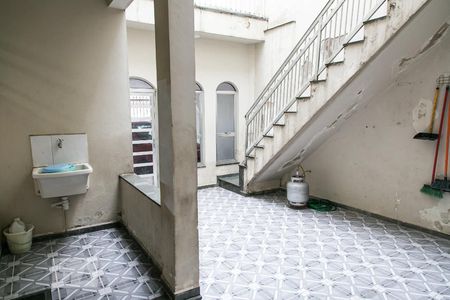 Casa à venda com 102m², 3 quartos e 2 vagas Casa à venda com 102m², 3 quartos e 2 vagasQuintal