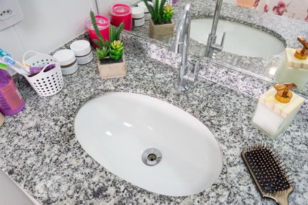 Apartamento à venda com 65m², 2 quartos e 1 vagaBanheiro da suíte