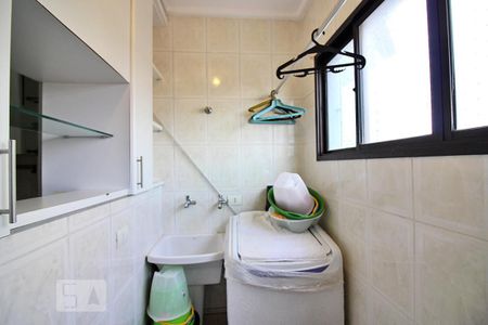 Apartamento à venda com 72m², 2 quartos e 1 vagaÁrea de Serviço