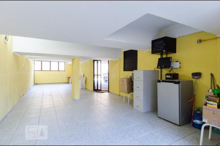 Apartamento à venda com 72m², 2 quartos e 1 vagaÁrea comum - Salão de festas