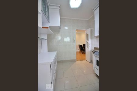 Apartamento à venda com 72m², 2 quartos e 1 vagaCozinha