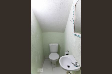 Lavabo de casa de condomínio para alugar com 2 quartos, 120m² em Jardim Arize, São Paulo