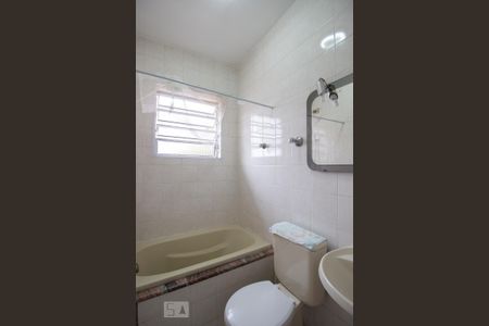 Studio para alugar com 140m², 3 quartos e sem vagaBanheiro 1