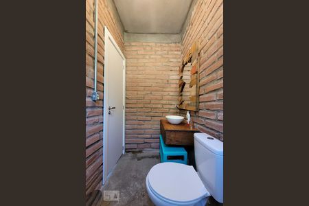 Casa à venda com 158m², 3 quartos e 3 vagasBanheiro