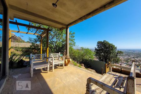 Casa à venda com 158m², 3 quartos e 3 vagasÁrea comum