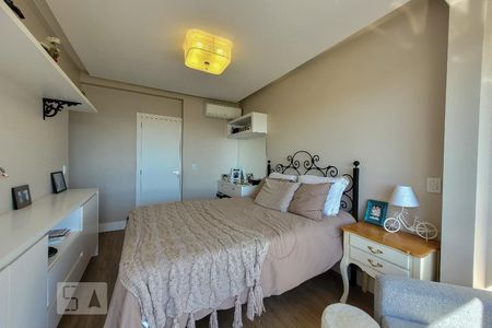 Casa à venda com 158m², 3 quartos e 3 vagasQuarto Suíte