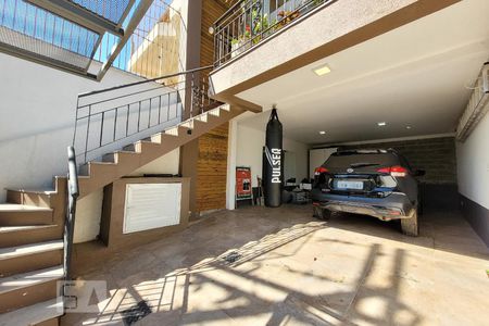 Casa à venda com 158m², 3 quartos e 3 vagasGaragem