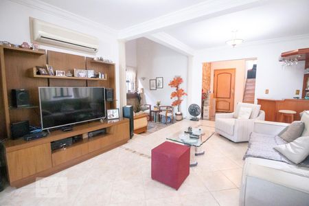 Sala de casa à venda com 5 quartos, 400m² em Planalto Paulista, São Paulo