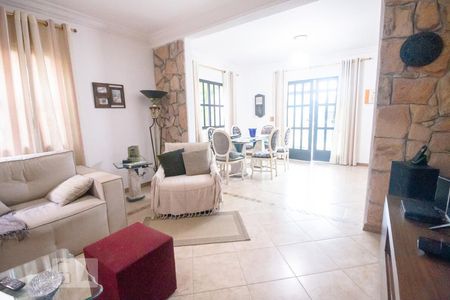 Sala de casa à venda com 5 quartos, 400m² em Planalto Paulista, São Paulo