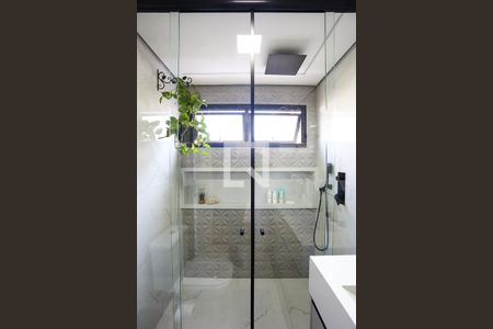 Apartamento à venda com 108m², 3 quartos e 2 vagas Apartamento à venda com 108m², 3 quartos e 2 vagasBanheiro da Suíte