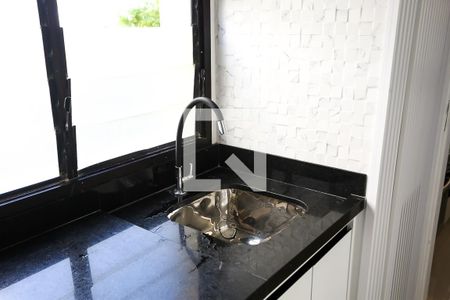 Apartamento à venda com 108m², 3 quartos e 2 vagas Apartamento à venda com 108m², 3 quartos e 2 vagasÁrea de Serviço