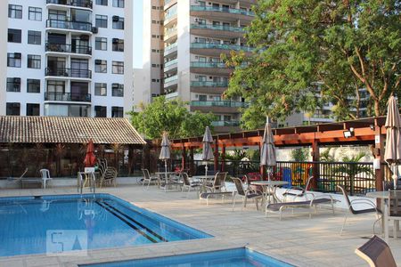 Apartamento à venda com 63m², 3 quartos e 1 vaga Apartamento à venda com 63m², 3 quartos e 1 vagaÁrea comum - Piscina