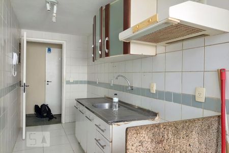 Apartamento à venda com 63m², 3 quartos e 1 vaga Apartamento à venda com 63m², 3 quartos e 1 vagaCozinha - Armários