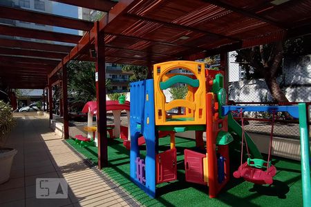 Apartamento à venda com 63m², 3 quartos e 1 vaga Apartamento à venda com 63m², 3 quartos e 1 vagaÁrea Comum - Playground