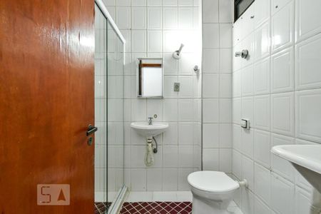 Banheiro de kitnet/studio para alugar com 1 quarto, 31m² em Bela Vista, São Paulo