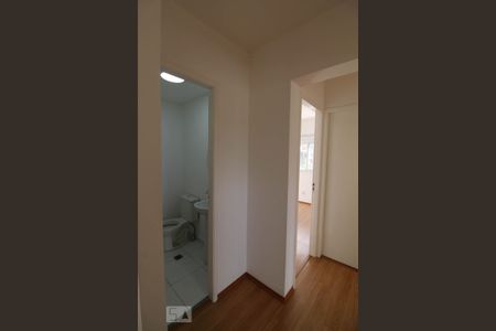 Corredor de apartamento para alugar com 3 quartos, 93m² em Vila Antonieta, Guarulhos
