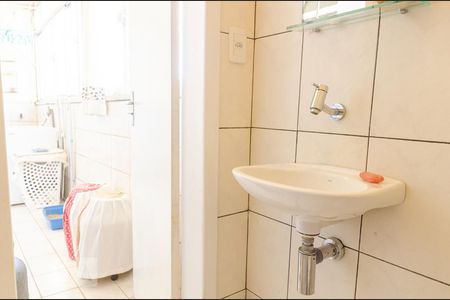 Apartamento à venda com 108m², 3 quartos e sem vagaBanheiro de serviço