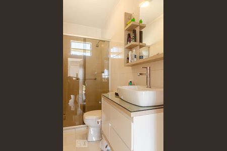 Apartamento à venda com 108m², 3 quartos e sem vagaBanheiro