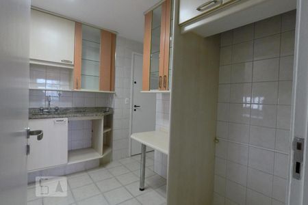 Apartamento à venda com 96m², 3 quartos e 2 vagasCozinha
