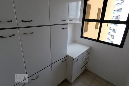 Apartamento à venda com 96m², 3 quartos e 2 vagasQuarto de Serviço
