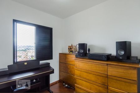 Apartamento à venda com 144m², 4 quartos e 2 vagasQuarto 4