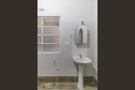 Studio para alugar com 38m², 1 quarto e sem vaga Studio para alugar com 38m², 1 quarto e sem vagaBanheiro