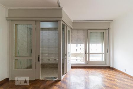 Studio para alugar com 38m², 1 quarto e sem vaga Studio para alugar com 38m², 1 quarto e sem vagaStudio