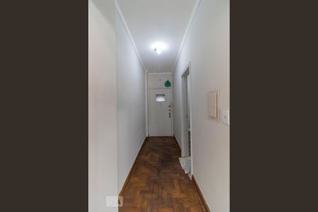 Studio para alugar com 38m², 1 quarto e sem vaga Studio para alugar com 38m², 1 quarto e sem vagaCorredor de Entrada