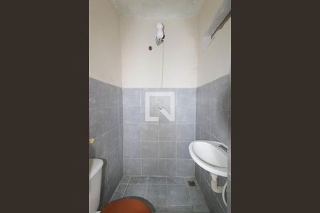 Banheiro de casa à venda com 1 quarto, 38m² em Quintino Bocaiuva, Rio de Janeiro