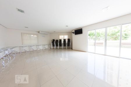 Apartamento à venda com 57m², 2 quartos e 1 vaga Apartamento à venda com 57m², 2 quartos e 1 vagaÁrea comum - Salão de festas