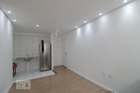 Sala de apartamento para alugar com 2 quartos, 40m² em Penha de França, São Paulo