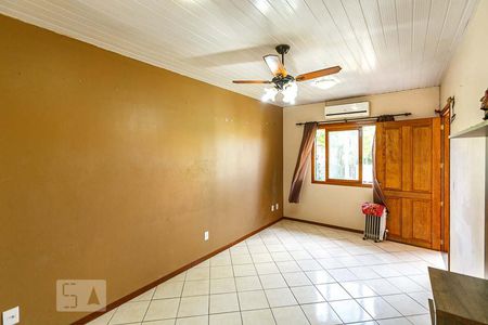 Sala de casa à venda com 2 quartos, 51m² em Hípica, Porto Alegre